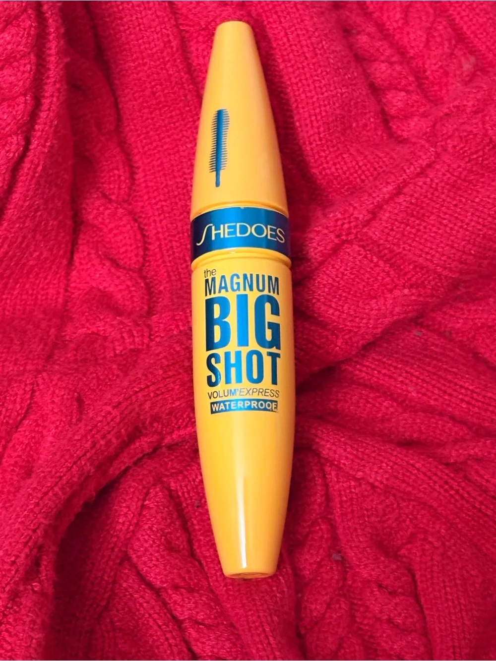 Magnum Big Shot Waterproof Mascara – Yellow
